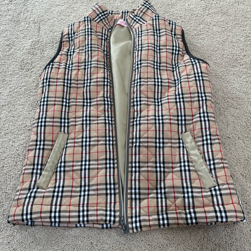 Brand new worn once. Nothing wrong with it.